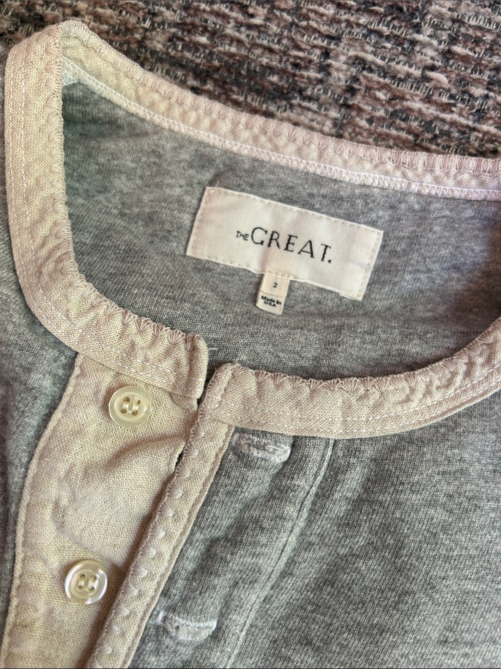 The Great light heather grey Henley Teammate Sweatshirt 2 M Soft Cozy Cotton - Picture 2 of 7